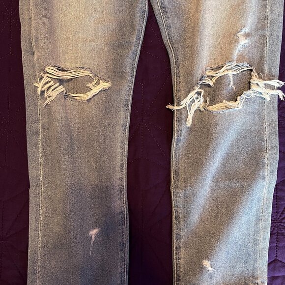 American Eagle Outfitters - High-Rise Straight-Leg Distressed Jeans - Picture 3 of 7